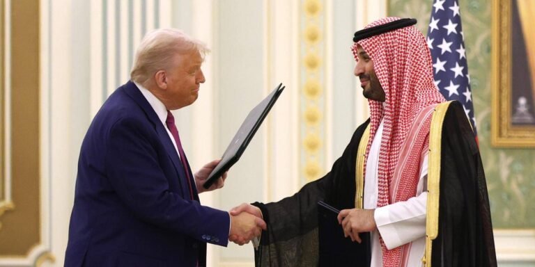 2025-11-17-trump-mbs-2214859454